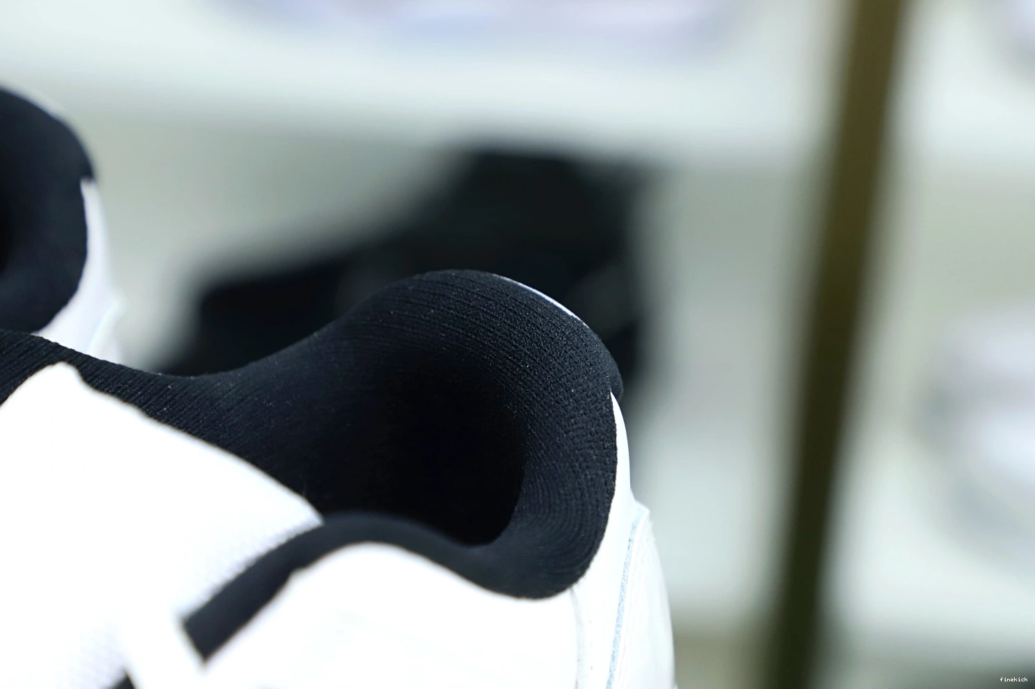 JORDAN RETRO LOW LEGEND AIR BLUE 11 0824